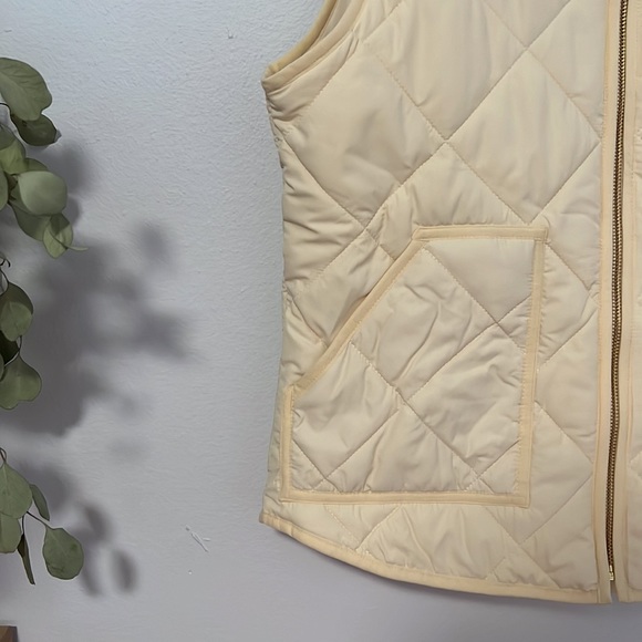 J. Crew cream quilted zip up vest - Picture 4 of 7